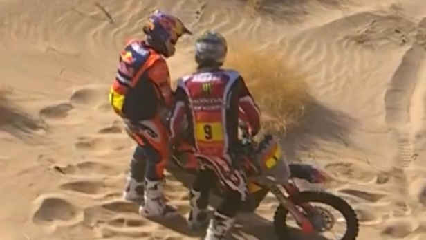 Aussie star vows to finish Dakar Rally despite grisly injury